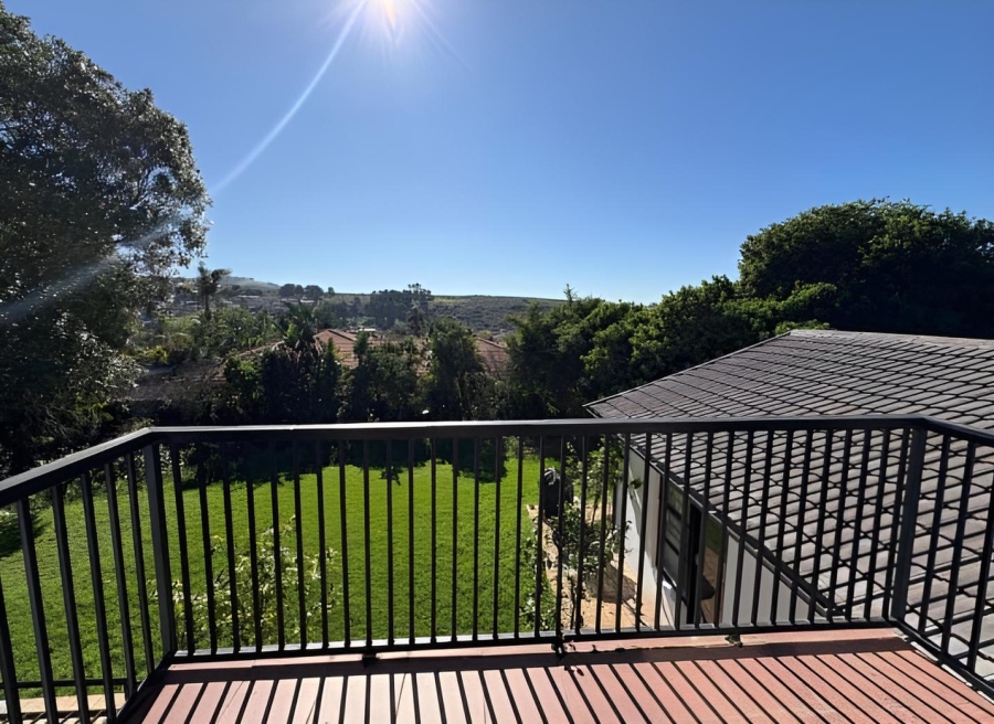 To Let 4 Bedroom Property for Rent in Protea Valley Western Cape